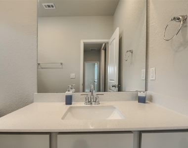 603 Bluffview Dr - Photo Thumbnail 33