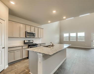 603 Bluffview Dr - Photo Thumbnail 3
