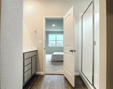 603 Bluffview Dr - Photo Thumbnail 15