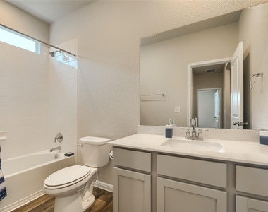 603 Bluffview Dr - Photo Thumbnail 31