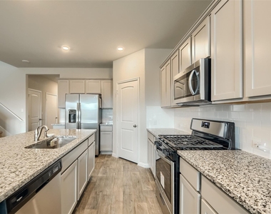 603 Bluffview Dr - Photo Thumbnail 9