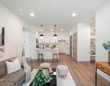 2450 Wickersham Ln - Photo Thumbnail 7