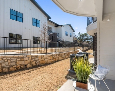 2450 Wickersham Ln - Photo Thumbnail 23