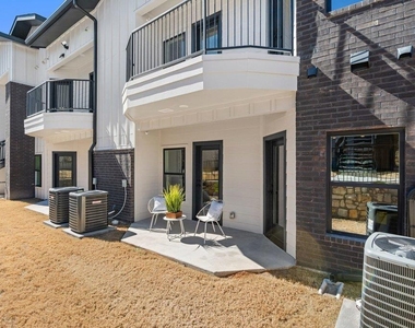 2450 Wickersham Ln - Photo Thumbnail 25
