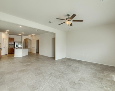 10001 Pinnacle Crest Loop - Photo Thumbnail 10