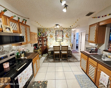 5671 Ellis Trace Drive - Photo Thumbnail 10