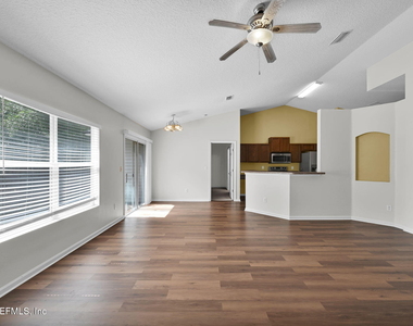 10810 Stanton Hills Drive E - Photo Thumbnail 13
