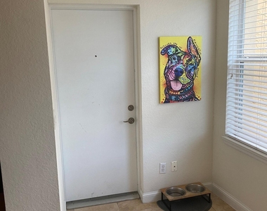 108 Laguna Villa Boulevard - Photo Thumbnail 5