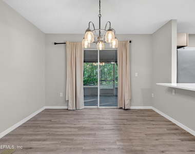 11816 Lake Bend Circle - Photo Thumbnail 8