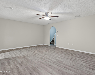 11816 Lake Bend Circle - Photo Thumbnail 7