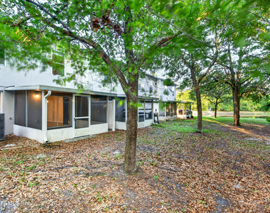 11816 Lake Bend Circle - Photo Thumbnail 32