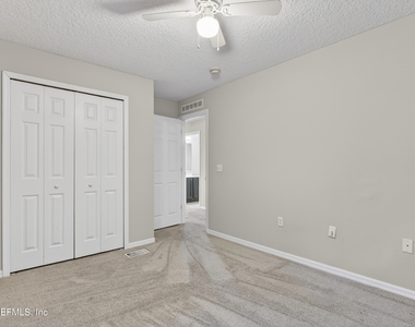 11816 Lake Bend Circle - Photo Thumbnail 23