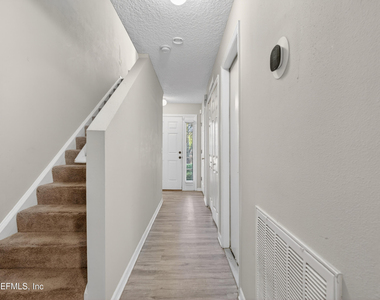 11816 Lake Bend Circle - Photo Thumbnail 4