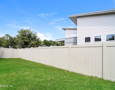 12385 Sacha Road - Photo Thumbnail 14