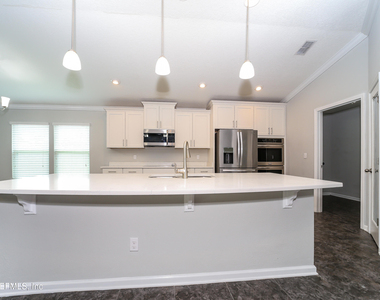 12385 Sacha Road - Photo Thumbnail 3