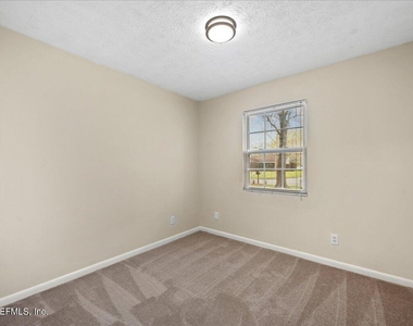 1683 Morningside Drive - Photo Thumbnail 18