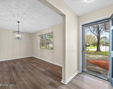 1683 Morningside Drive - Photo Thumbnail 6