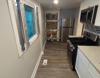 1507 E 76th Place - Photo Thumbnail 12