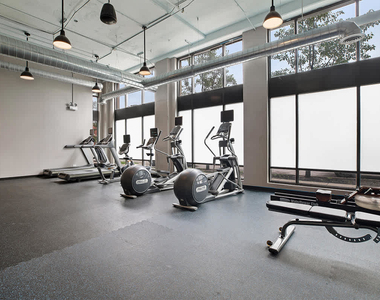 2300 S Michigan Avenue - Photo Thumbnail 7