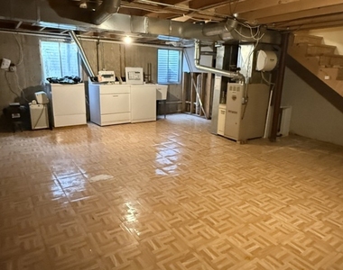 125 Maple Court - Photo Thumbnail 13