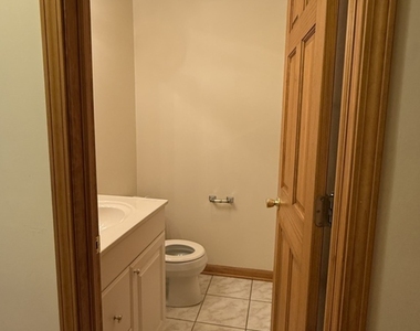 125 Maple Court - Photo Thumbnail 4