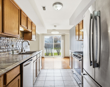 5610 W Von Avenue - Photo Thumbnail 8