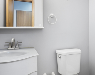 5610 W Von Avenue - Photo Thumbnail 10