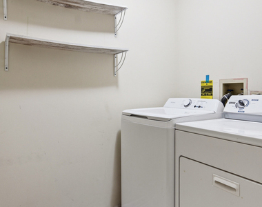 5610 W Von Avenue - Photo Thumbnail 16