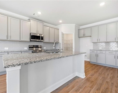 3831 Brookburn Park - Photo Thumbnail 7