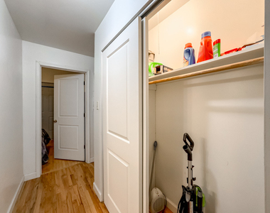 6711 N Sheridan Road - Photo Thumbnail 13