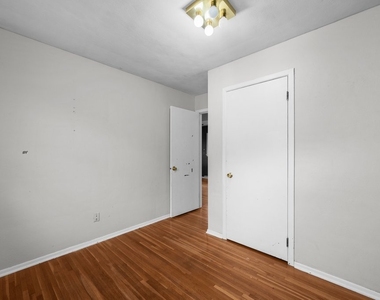 1815 Cody Street - Photo Thumbnail 14
