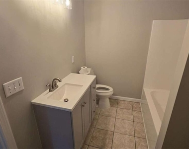 3025 Mangum Drive - Photo Thumbnail 12
