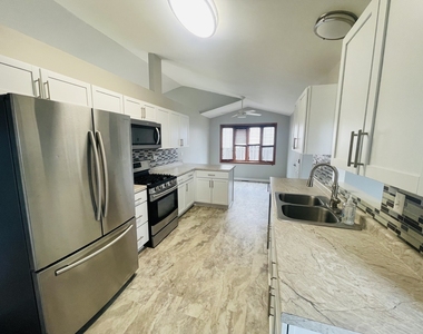 6906 Townsend Boulevard - Photo Thumbnail 5