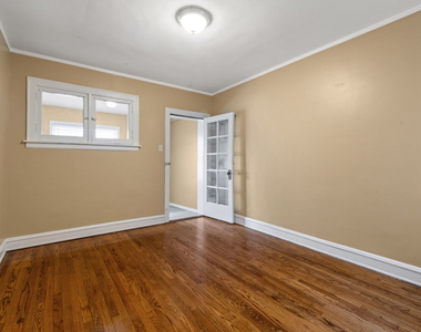 8235 S Indiana Avenue - Photo Thumbnail 12
