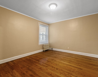 8235 S Indiana Avenue - Photo Thumbnail 5
