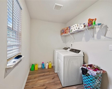 3971 Dean Grove Way - Photo Thumbnail 11