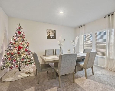 3971 Dean Grove Way - Photo Thumbnail 3