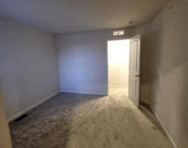 2227 Horseshoe Circle - Photo Thumbnail 14