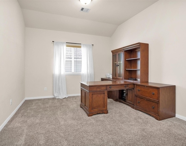 223 Shoreview Drive - Photo Thumbnail 9