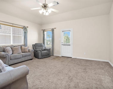223 Shoreview Drive - Photo Thumbnail 13