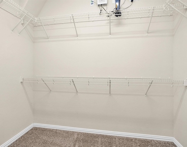 223 Shoreview Drive - Photo Thumbnail 30