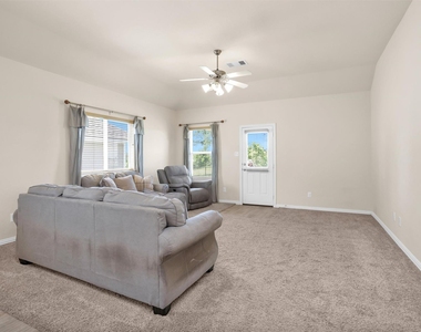 223 Shoreview Drive - Photo Thumbnail 11