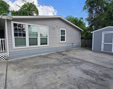 4915 Sitca Street - Photo Thumbnail 9
