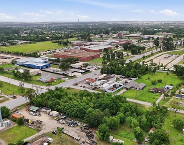 1211 Sheldon Rd Road - Photo Thumbnail 5