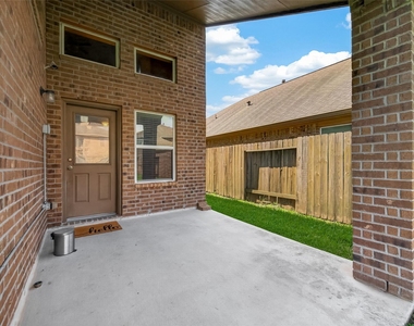 4502 Mallory Creek Drive - Photo Thumbnail 30