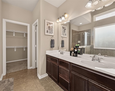 4502 Mallory Creek Drive - Photo Thumbnail 16