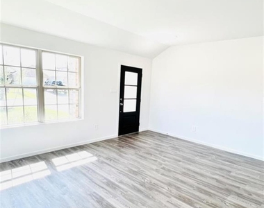 22445 Mountain Pine Drive - Photo Thumbnail 7