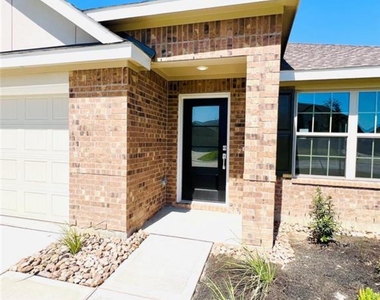 22445 Mountain Pine Drive - Photo Thumbnail 2