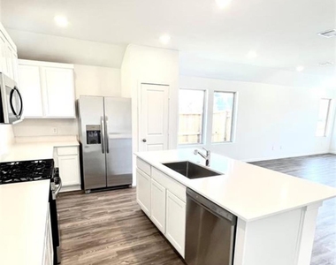 22445 Mountain Pine Drive - Photo Thumbnail 9