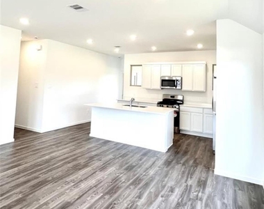 22445 Mountain Pine Drive - Photo Thumbnail 6